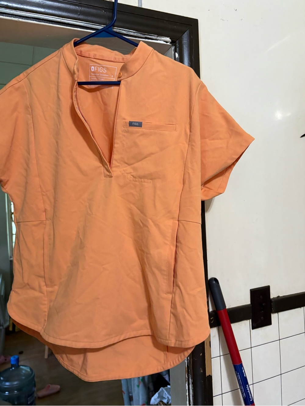 Figs Men’s Short-Sleeve Mandarin Collar Shirt in Peach